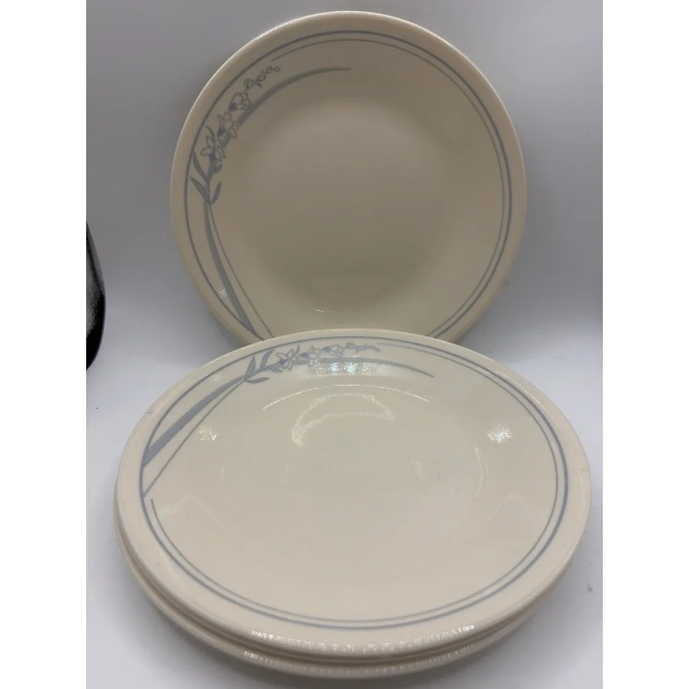 4 Vintage Corelle Blue Lily Plates 6.75